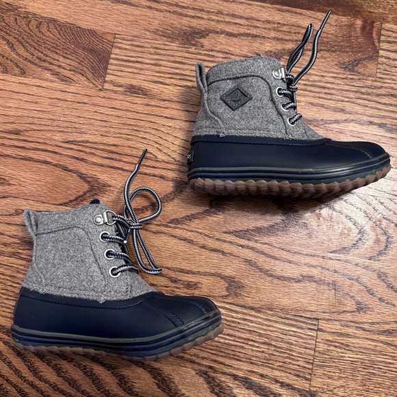 Sperry Toddler Bowline Boot, US Size 7 - Picture 2 of 5